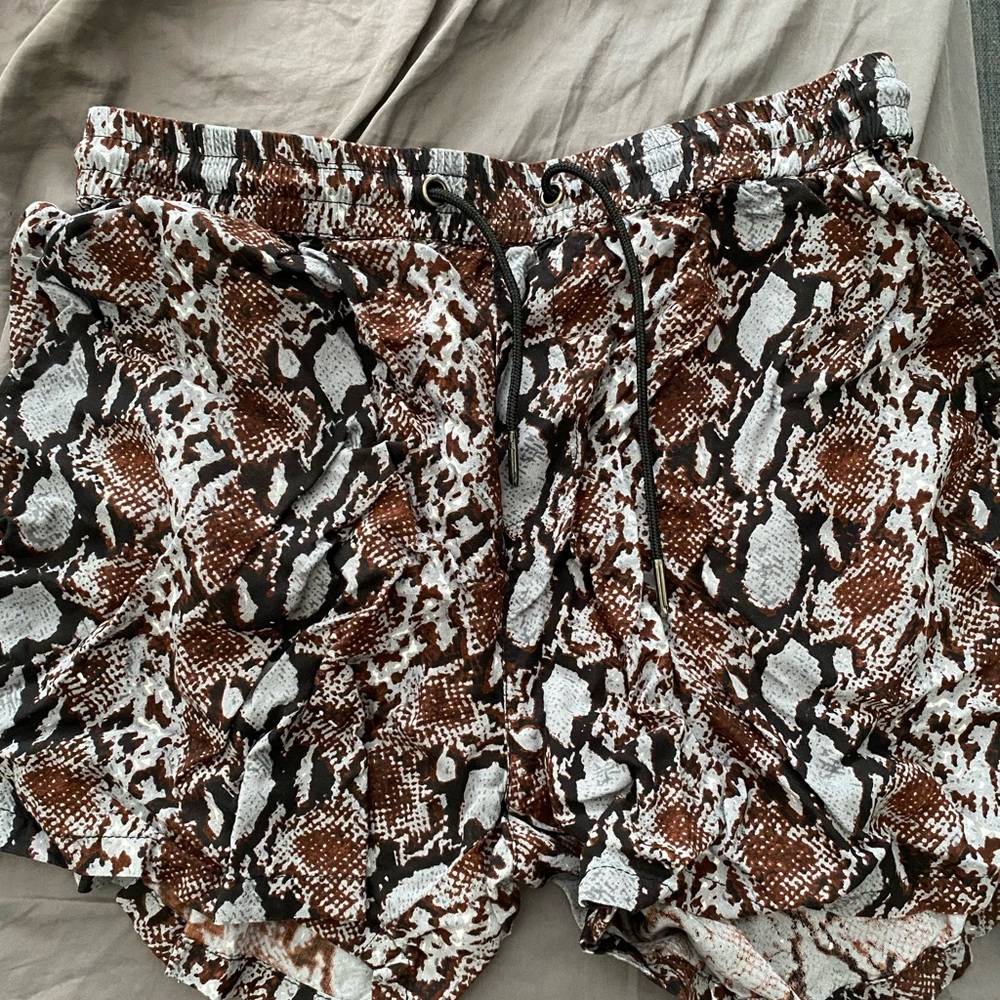 Asia design snake print Shirt with shorts